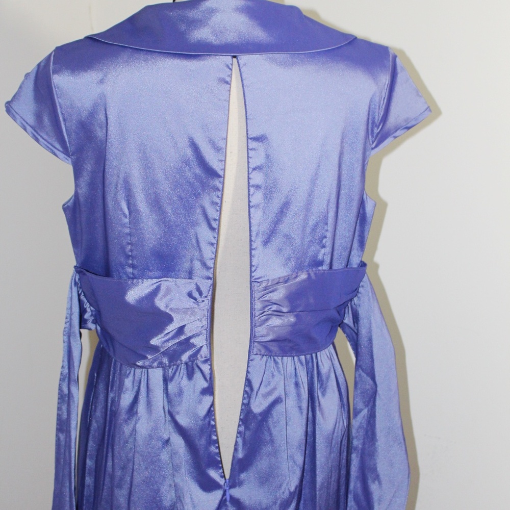 Adrianna Papell, Lavender Formal Cocktail dress with floral detailing..... - Picture 13 of 15
